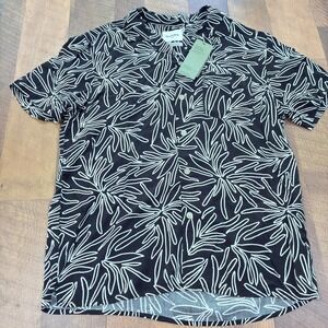 Goodfellow & Co Men's M Black White Foliage Print Vacay Short Sleeve Button-Up